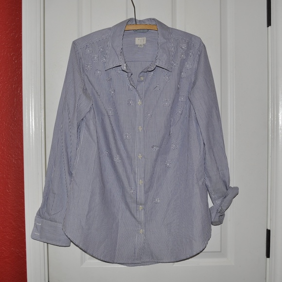 NEW A New Day Floral Applique Any Day Shirt [D2] - Picture 4 of 8